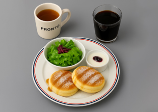 パンケーキ＋サラダ＋オニオンスープ＋ヨーグルトorゆで卵＋下記のドリンク